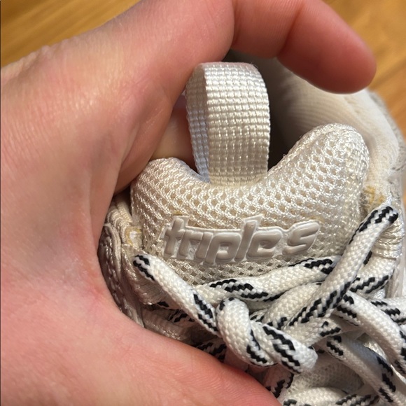 Balenciaga White Triple S Sneakers - Picture 12 of 12